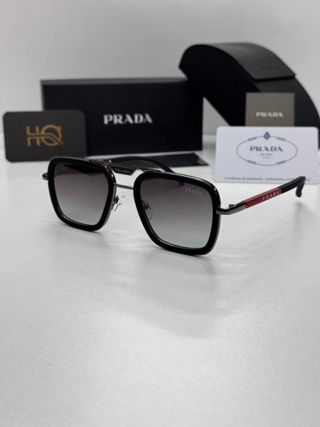 משקפי שמש גבריים של פראדה